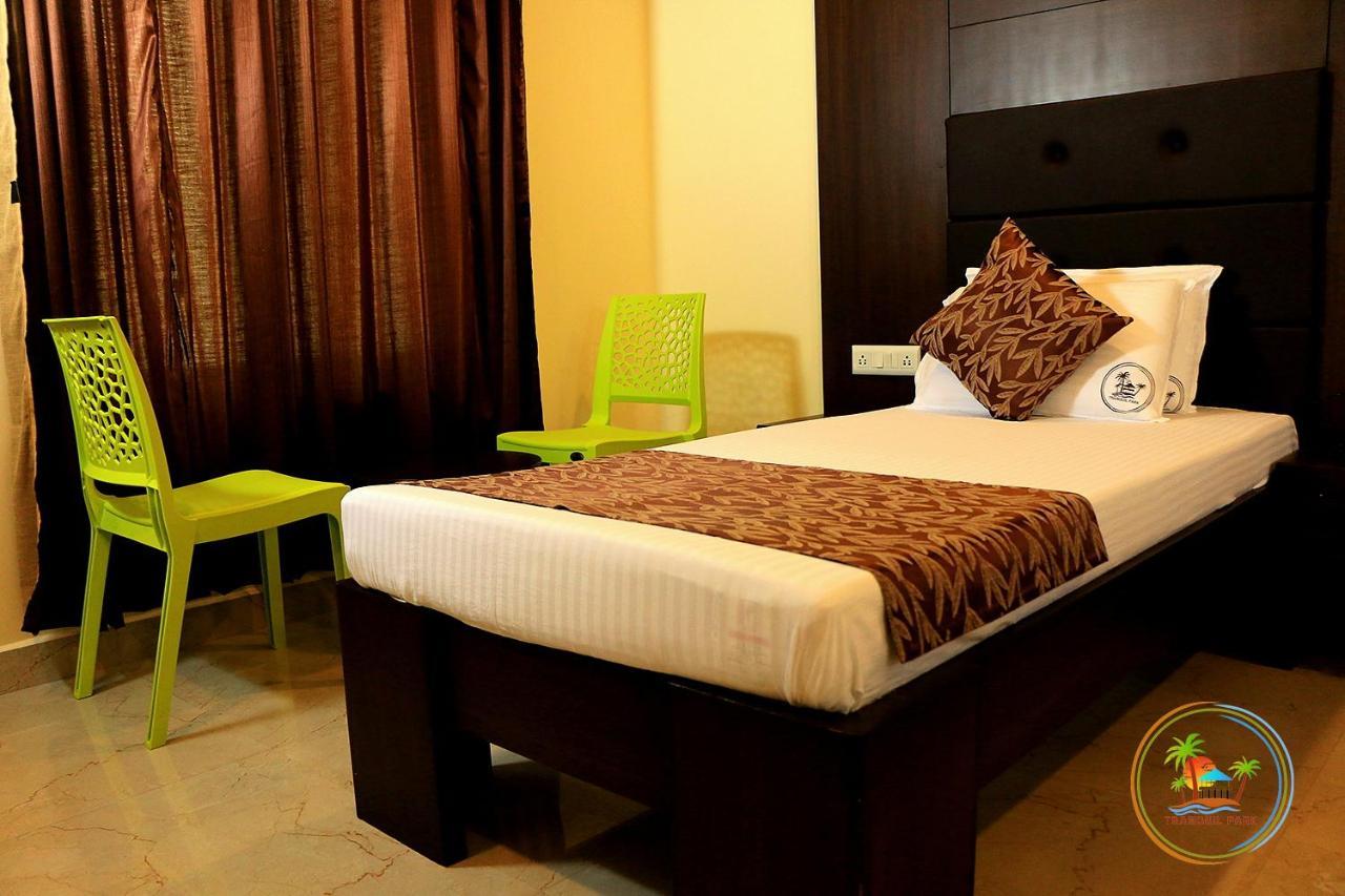 Tranquil Park Hotel Puducherry Eksteriør billede