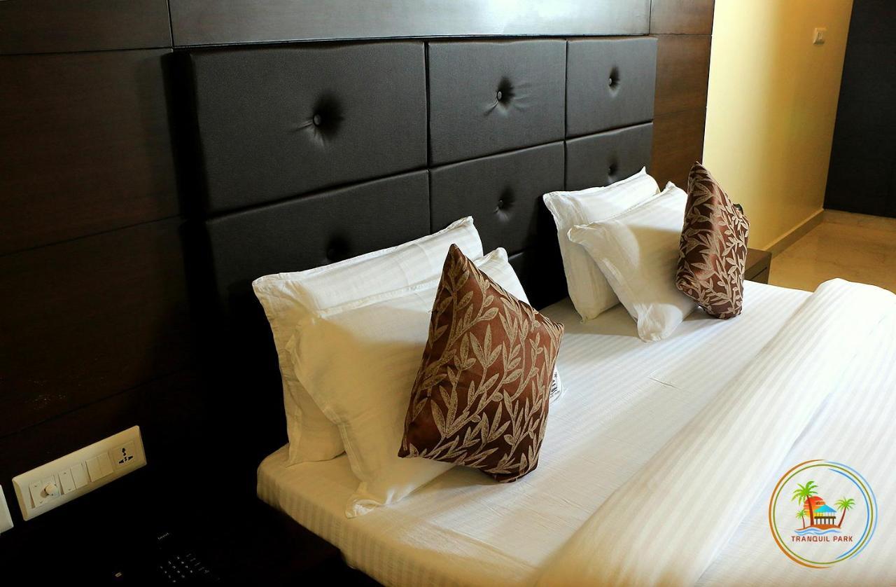 Tranquil Park Hotel Puducherry Eksteriør billede
