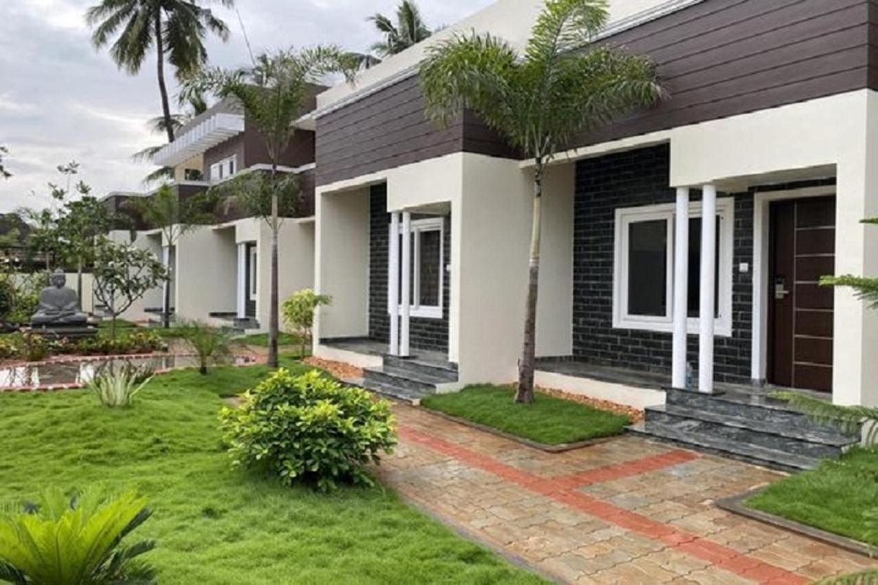 Tranquil Park Hotel Puducherry Eksteriør billede